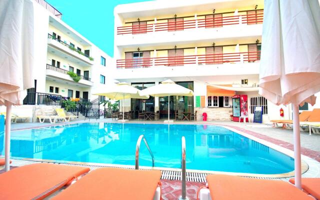 Poseidon Hotel and Apartments