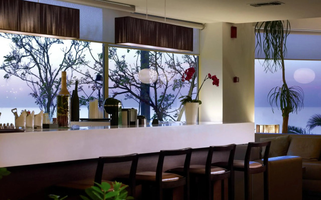 Irida Hotel