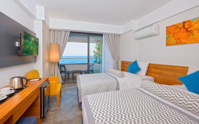 Floria Beach Hotel