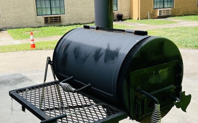 Regency Inn & Suites