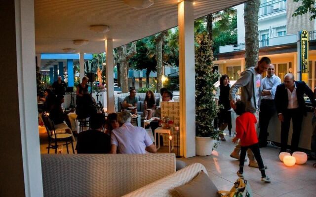 Altro Hotel