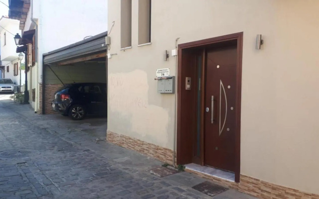 Stunning city view apt & parking space at Old town