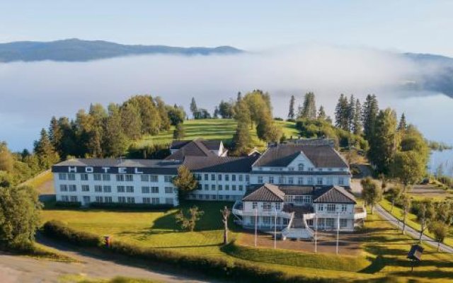 Selbusjøen Hotel & Gjestegård