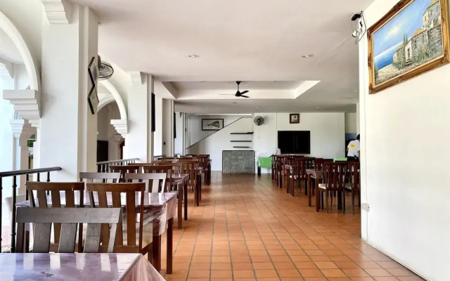 HRK Resort