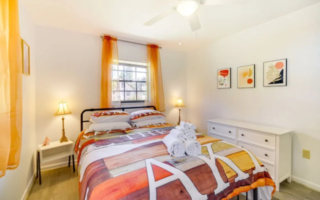 Family-friendly Home on Lake Tulane: Great Views!