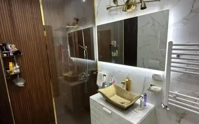 Luxury Central Cosy Villa