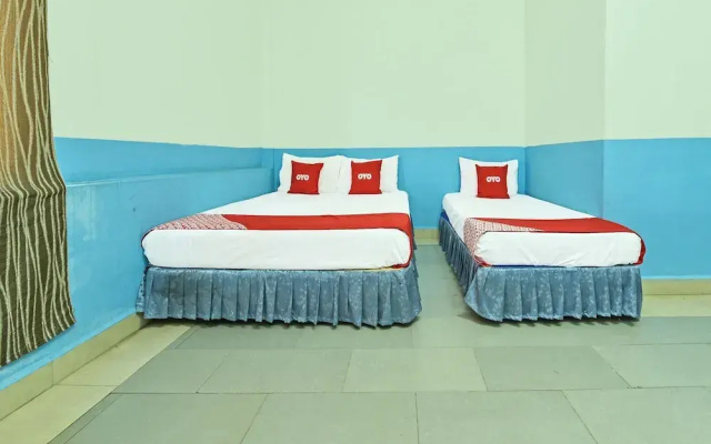 OYO 90441 Cz Traveler's Hotel