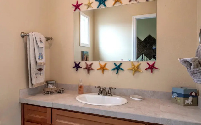 3729 Ocean Park Sanctuary