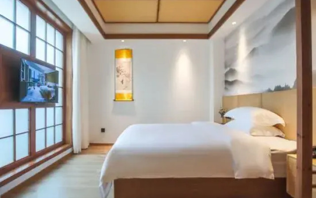 Huaihua Fengdan Hotel