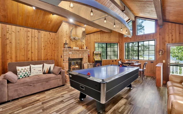 Serenity Cove Lake House #2472 by Big Bear Vacations