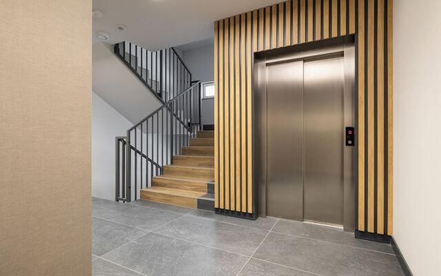 Apartament Otoczony Zielenią by Renters