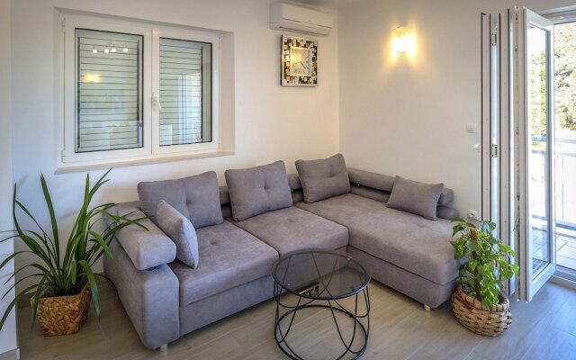 Apartments Snjezana