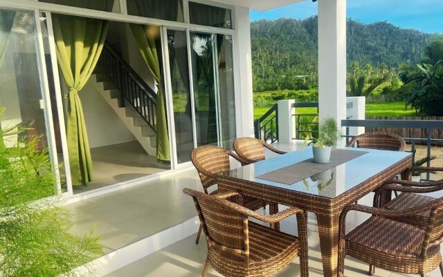 Royal Suites Port Barton