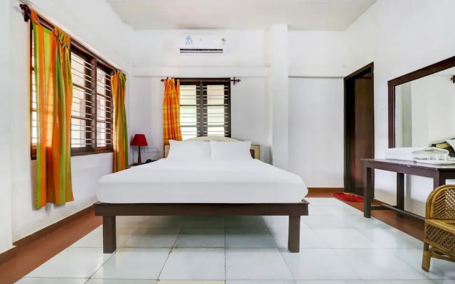 Shirleys Beach Hotel