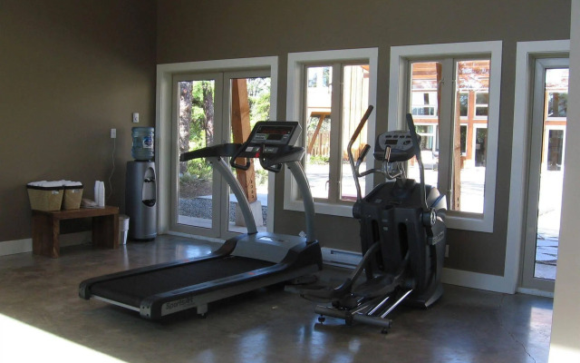 Cox Bay Beach Resort