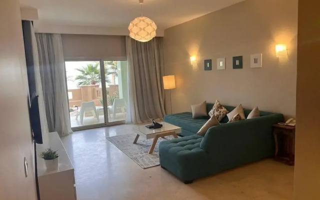Azzurra Sahl Hasheesh