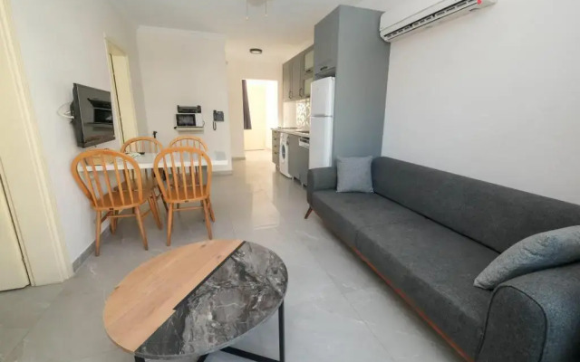 Diplomat Suites