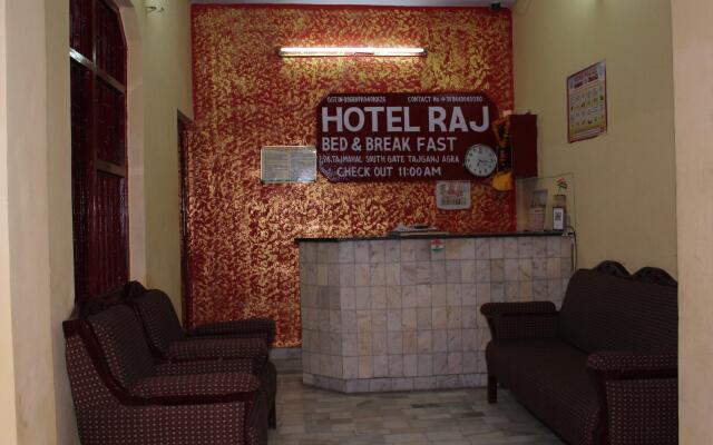 Hotel Raj Bed & Breakfast