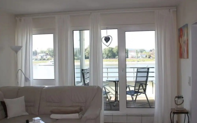 5 Rheinblick Modern Retreat