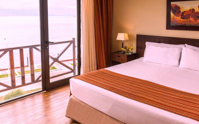 Xelena Hotel & Suites