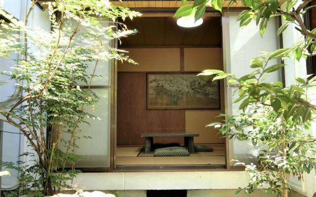 Shirokuma Inn