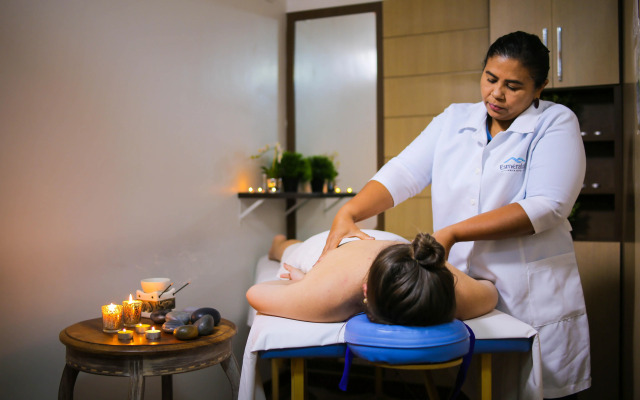 Esmeralda Praia Hotel