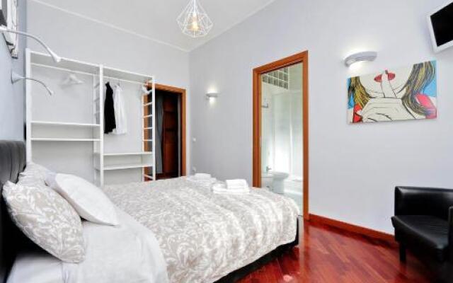 Sapphire Apartment