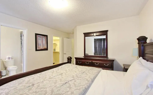 Executive Suite at Brampton House
