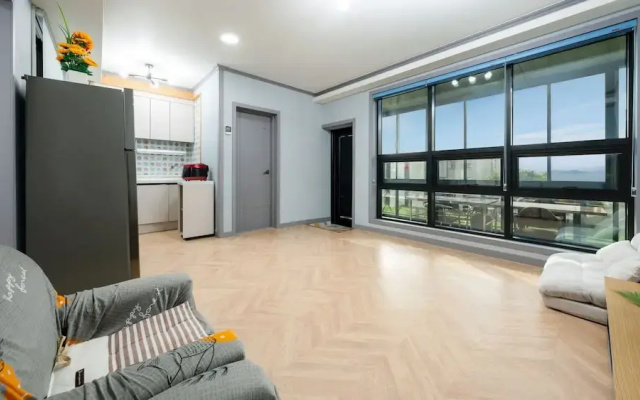 Jigeum Yeosu Ocean View Pension