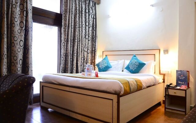 OYO 9266 Home Stay Kapoor Inn