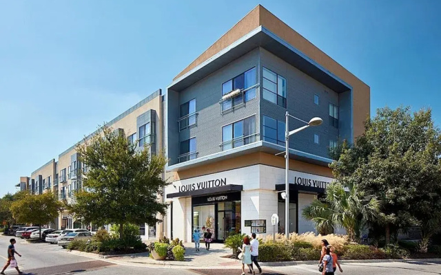 Furnished Apartments Next to the Domain
