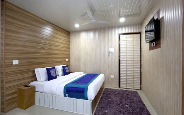 Hotel Sai Taj Resort