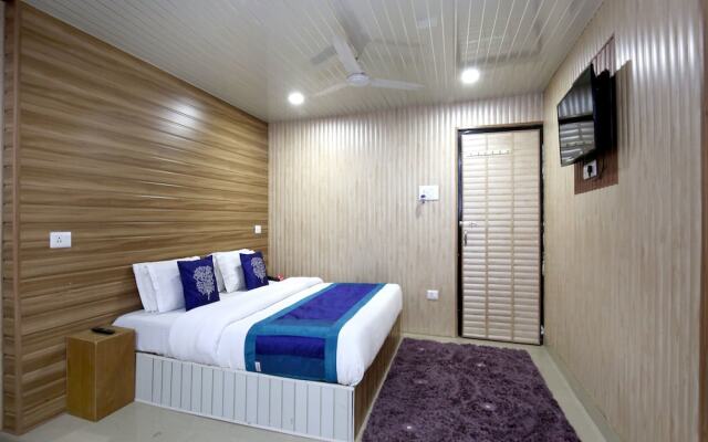 Hotel sai taj Deluxe