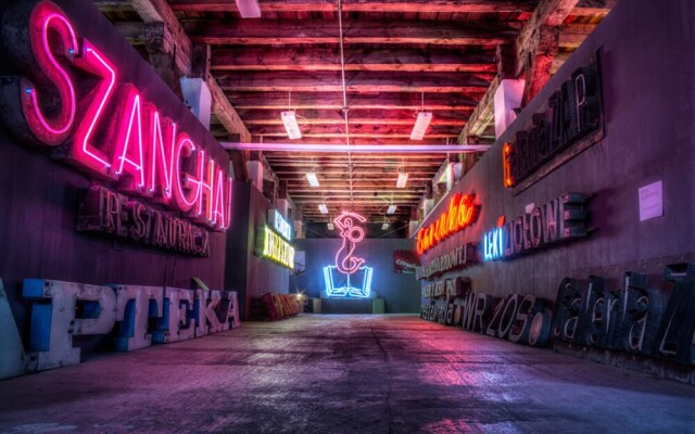 P&O Apartments SOHO Factory