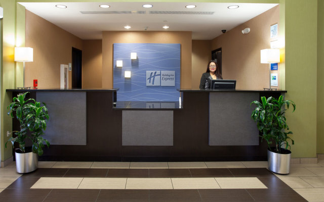 Holiday Inn Express & Suites Tulsa South Bixby