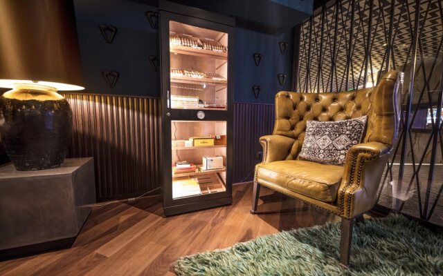 Apollo Hotel Amsterdam, a Tribute Portfolio Hotel