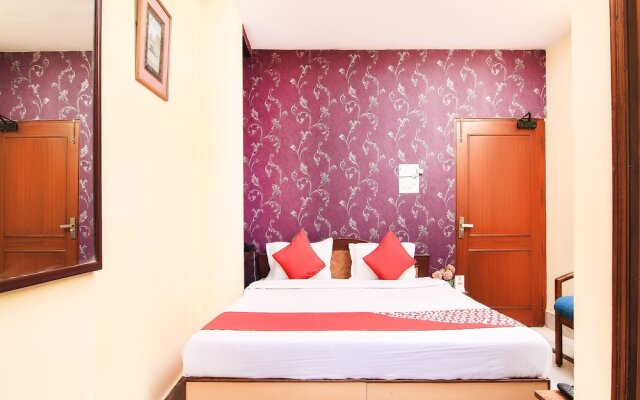 OYO 14932 Hotel Paradise