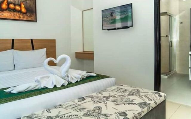 Naiharn Condominium Phuket