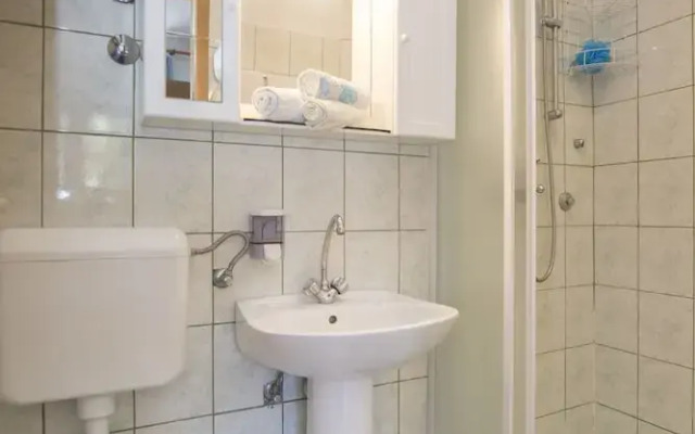 Apartments and Rooms Nikol