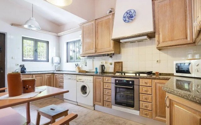 Villa Aroeira With Pool By Homing