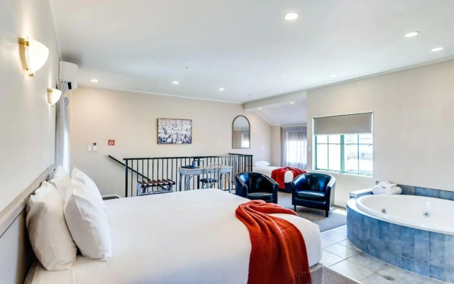 Cumberland Court Motel