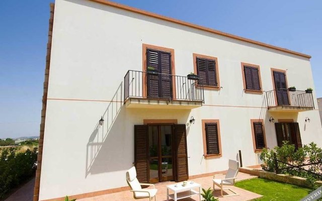 Stagnone Holiday Apartment