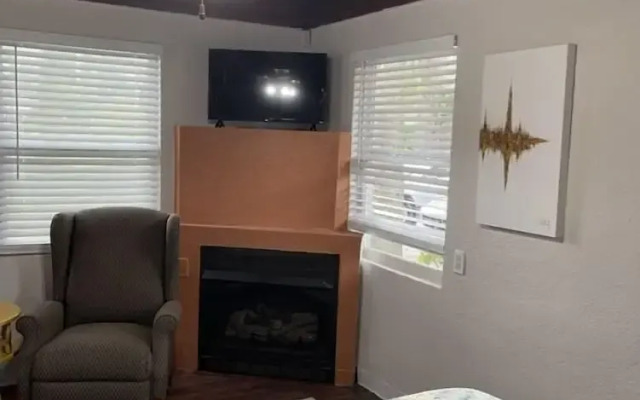 Nature Coast Inn and Cottages