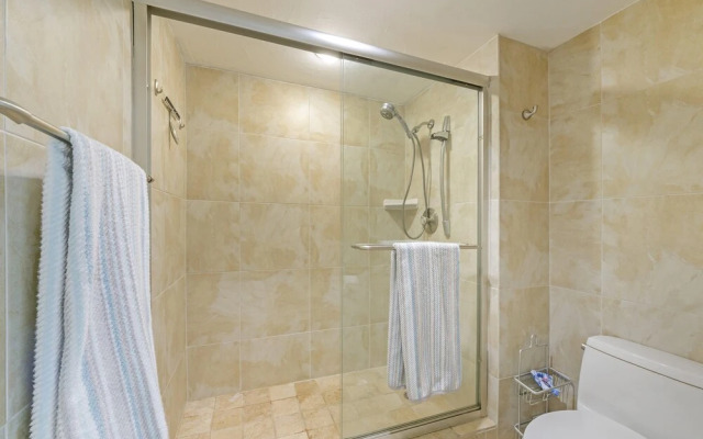 Sea Isles Condo