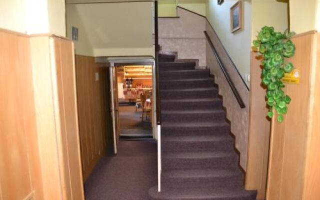 Hostel A Penzion Fortuna