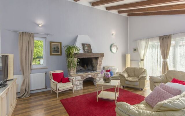 Wonderful, Modern Villa With Pool, Whirlpool and Garden, Near Rovinj