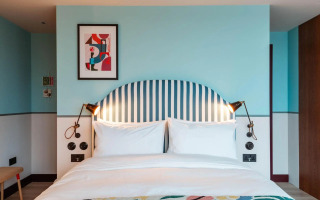 room2 London Chiswick Hometel