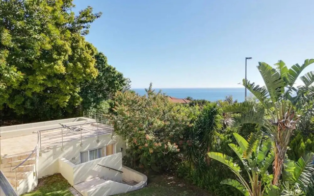 Family Home With Views Pool Garden 100 Geneva
