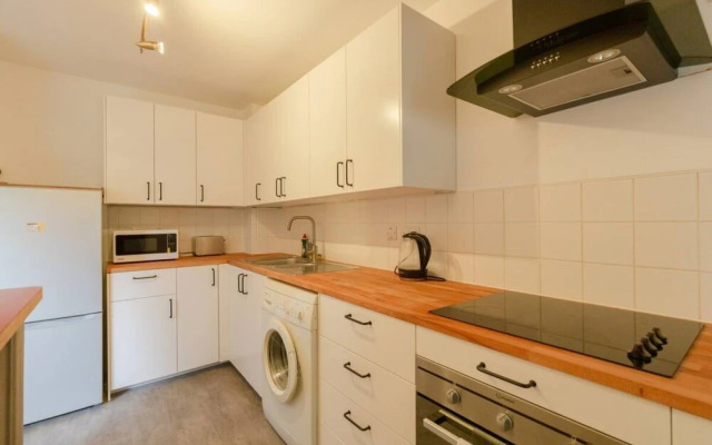 Spacious 1 Bed Apartment Near Shoreditch Park