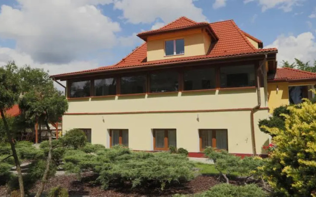 WIlla Maksymilian Bed and Breakfast